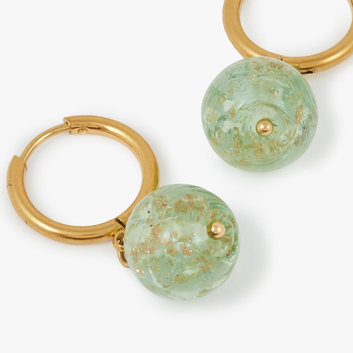 Petites créoles vert en acier inoxydable