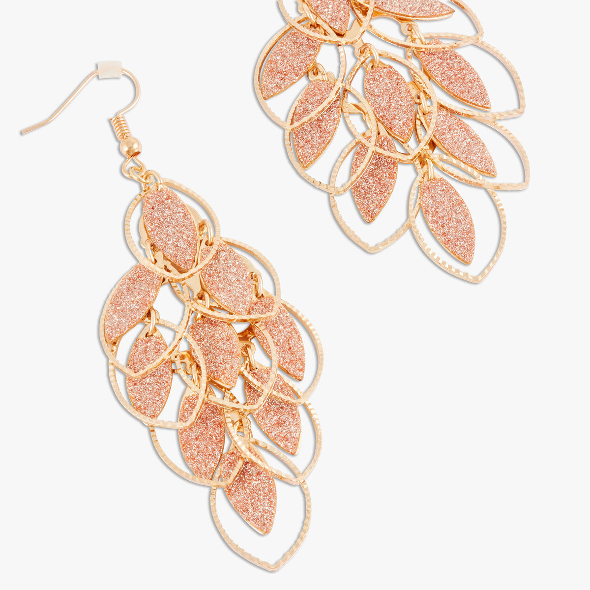 Boucles d'oreilles cascade à paillettes rose