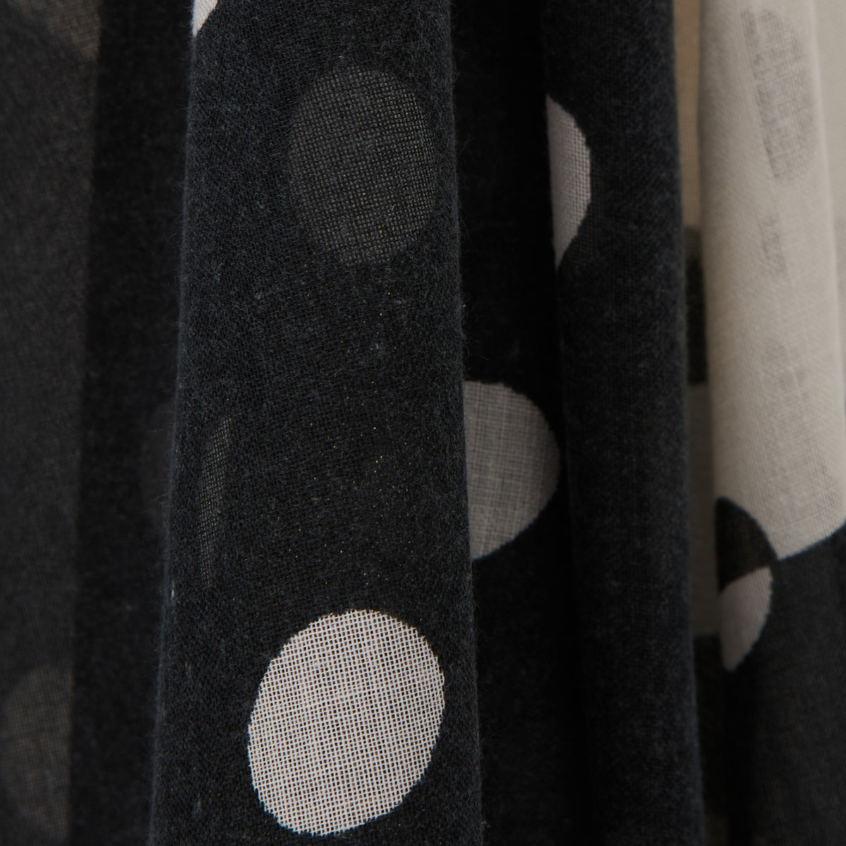 Foulard rectangulaire noir Ouganda