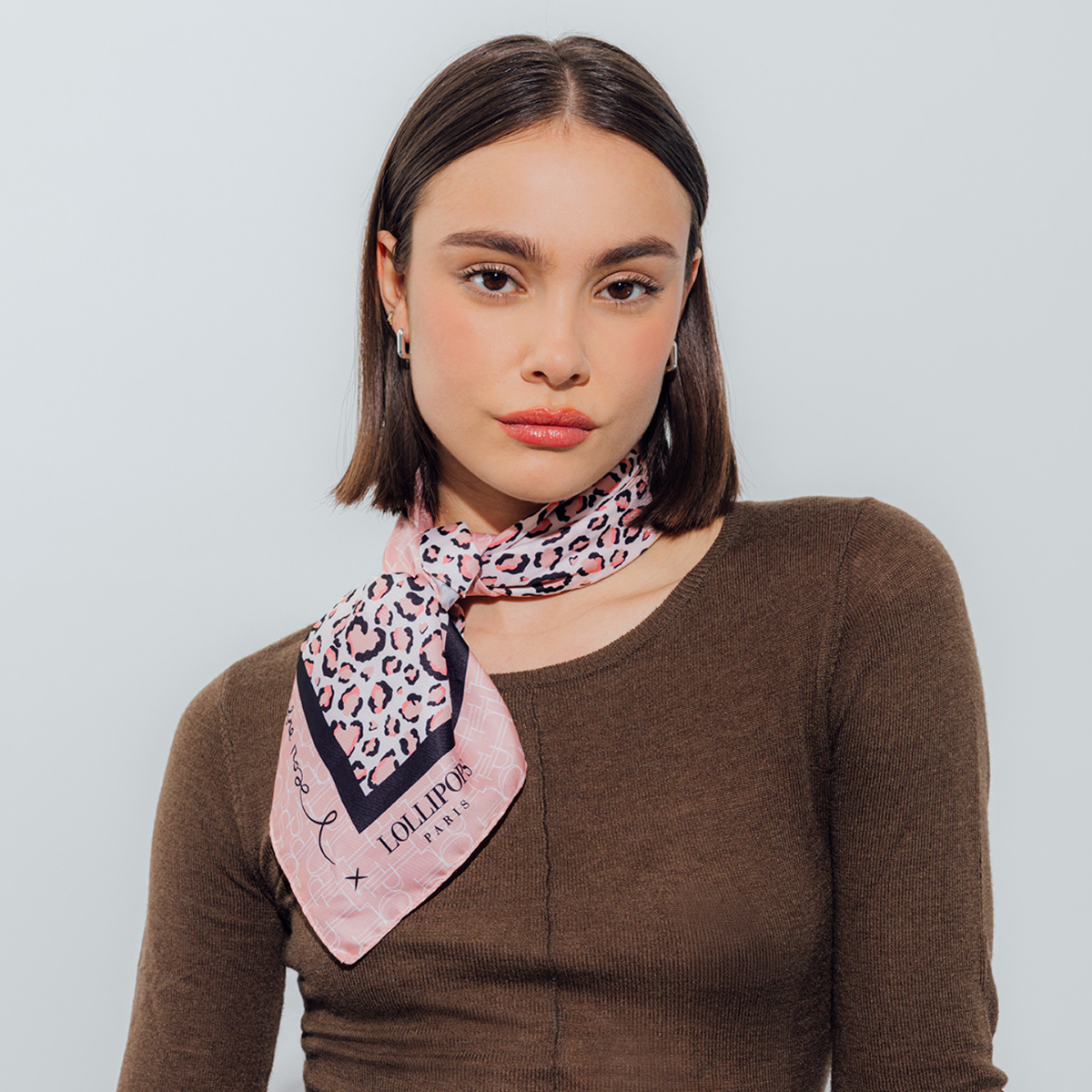 Foulard rose Rozy Octobre Rose