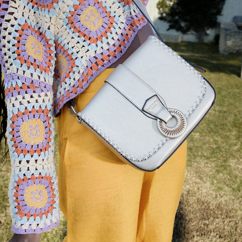 Sac bandoulière dore Lettonie