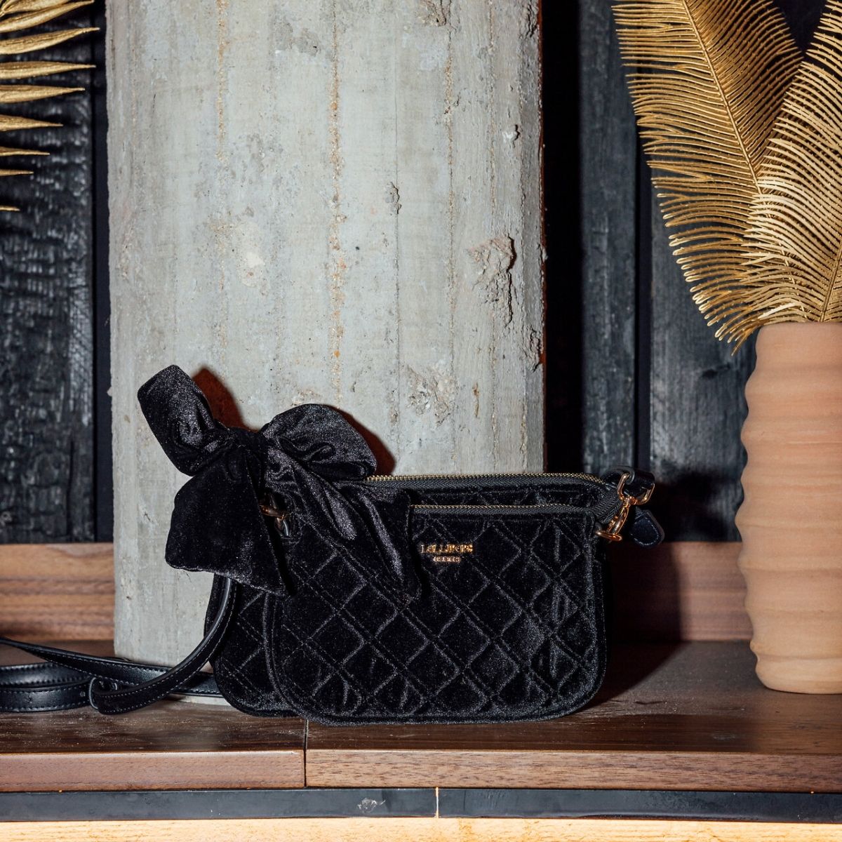 Sac multi-poches M noir Omura