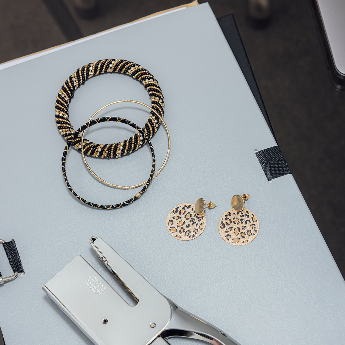 Boucles d'oreilles poussettes imprimé léopard