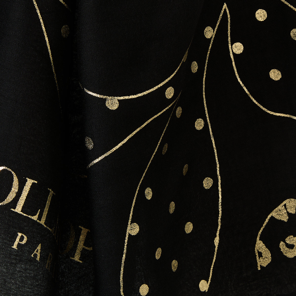 Foulard noir Ronyta