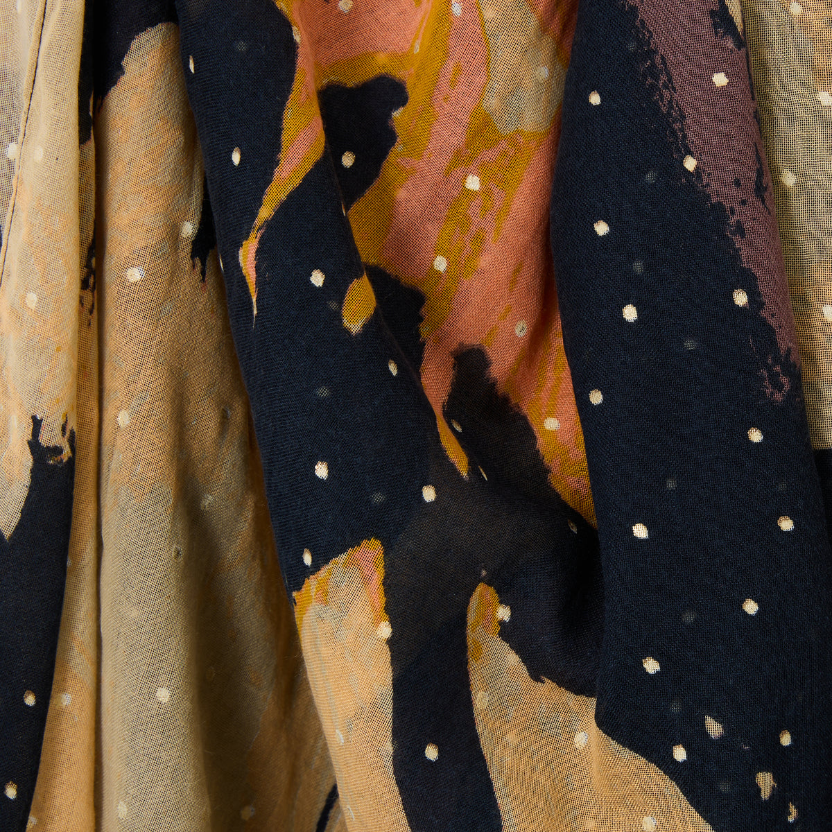 Foulard noir Roza
